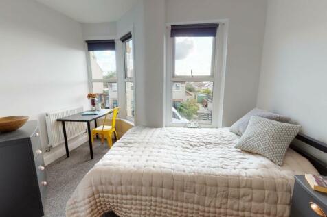 bedroom 4.jpeg
