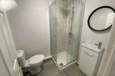 Shower Room.jpeg