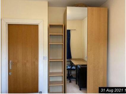 3JekyllClose.bed3.2.jpg