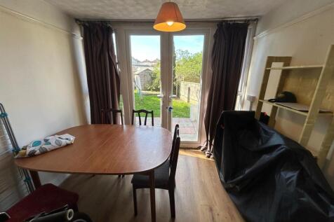 Dining table.jpg