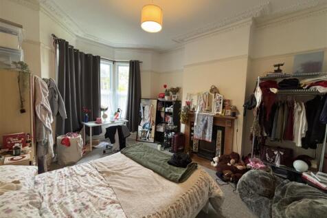 bedroom 7.jpg