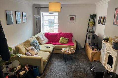 lounge 2.jpg