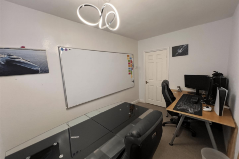 office_1.png