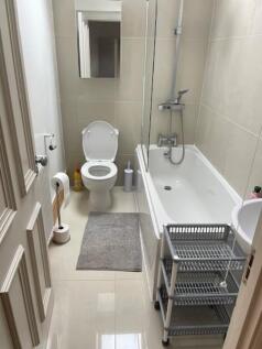 Bathroom...jpg
