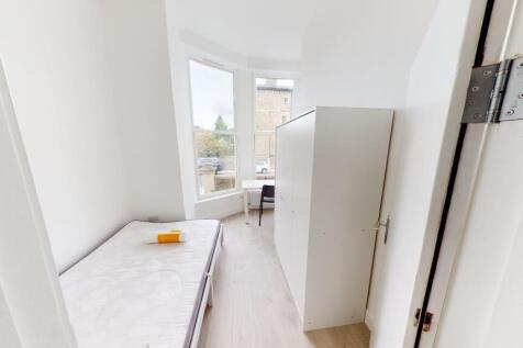 bedroom 3.jpg