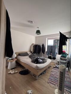 bedroom 6.jpg