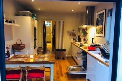 Kitchen (1).jpg