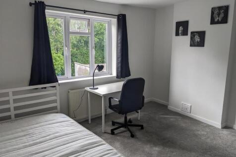 Bedroom 5.jpg