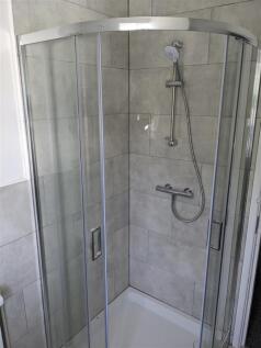 Bathroom 3.jpg
