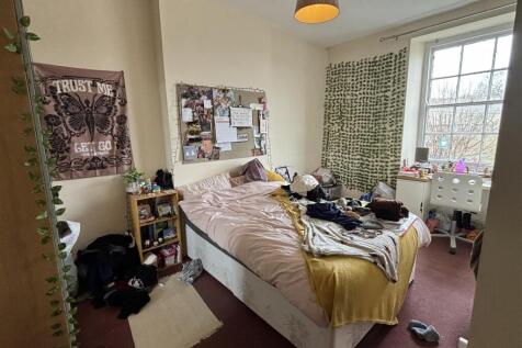 bedroom double.jpg