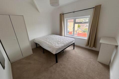 Bed4.jpg