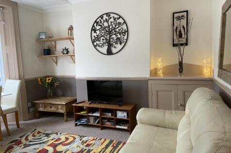 03_LivingRm_1049.JPG