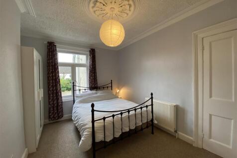 05_Bed1_0915.JPG