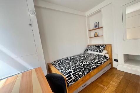 bed 2..jpg