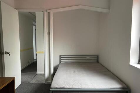 Bedroom 3.jpg