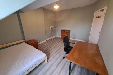 Bedroom 2.jpg