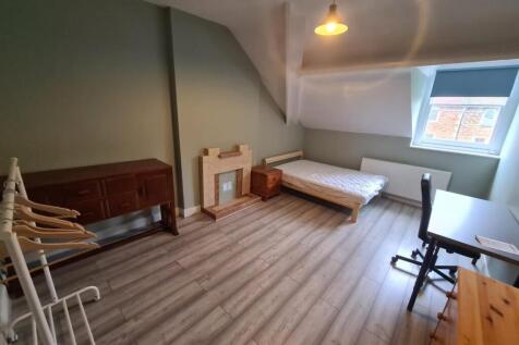 Bedroom 4.jpg