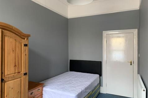 Bedroom2.jpg