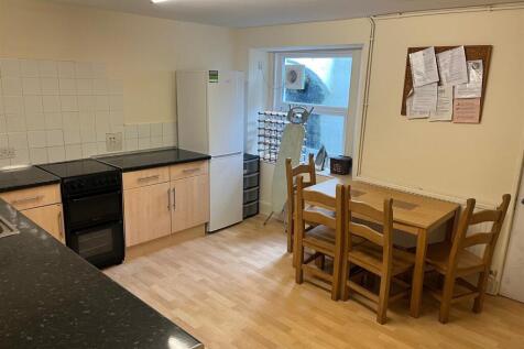 kitchen after redec.jpg