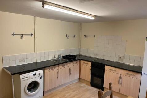 ktichen after redc 2.jpg