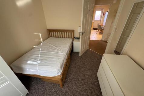 Room 1 Ground Floor Room c.jpg