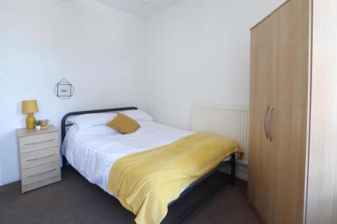 Flat 5, Bedroom 3 (2).jpg