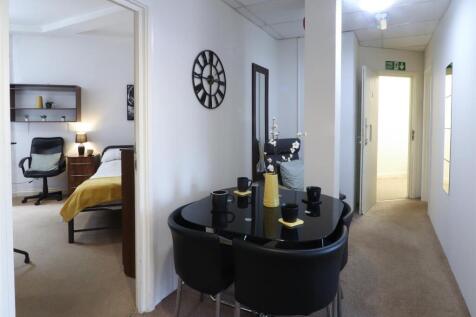 Flat 3, Communal.jpg