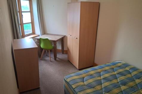 Bedroom 1 at 4 JBL.jpg