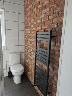 14 Sherwell bathroom - Copy.jpg