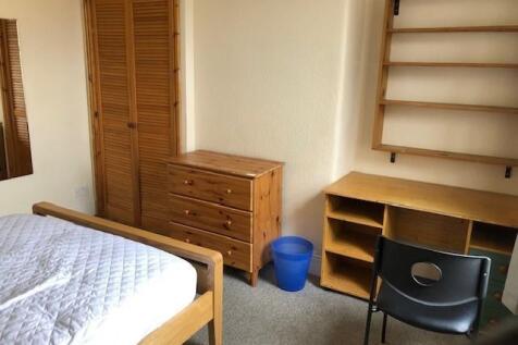 30 dongola bedroom 3.jpg