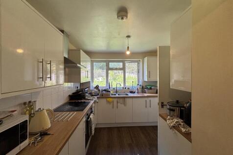 kitchen 3.jpg