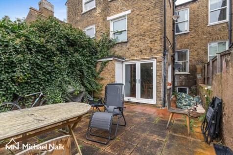 Barretts Grove, N16