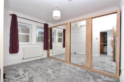 Pegasus Close, N16