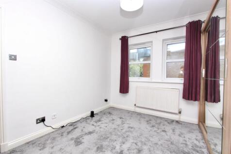 Pegasus Close, N16