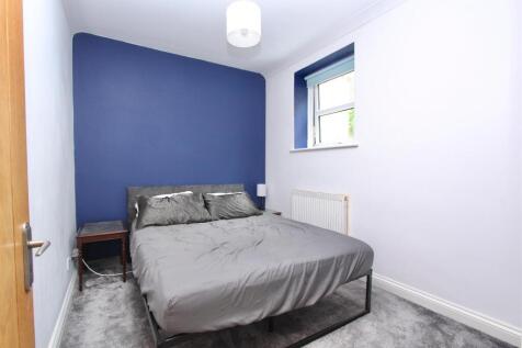 Pegasus Close, N16