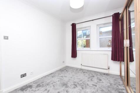 Pegasus Close, N16