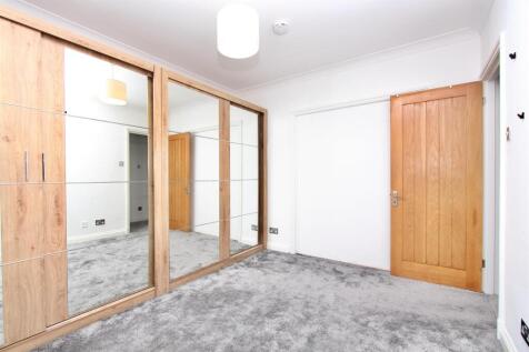 Pegasus Close, N16