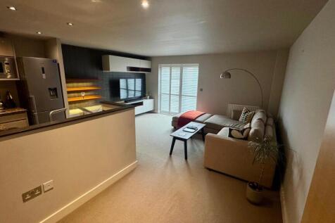 Shingly Place, E4