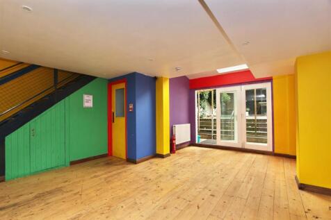 Cazenove Road, N16
