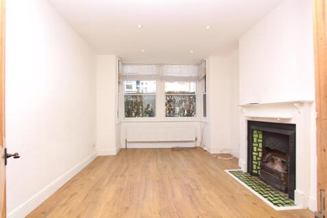 St. Margaret&#39;s Avenue, N15