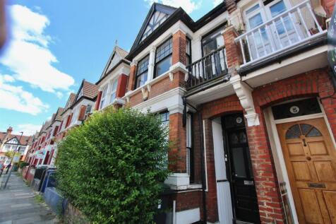 St. Margaret&#39;s Avenue, N15
