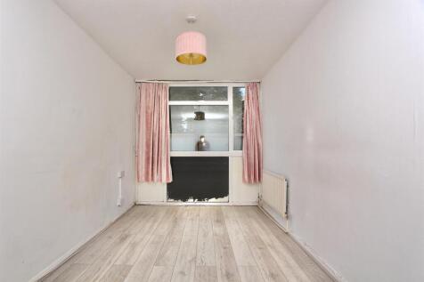 Arbor Court, N16