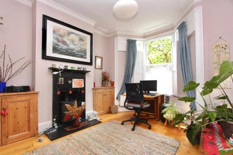 Sydner Road, N16
