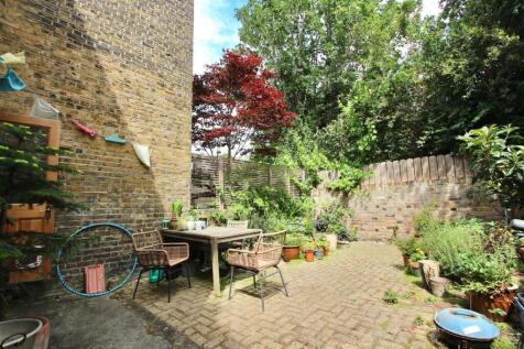 Sydner Road, N16