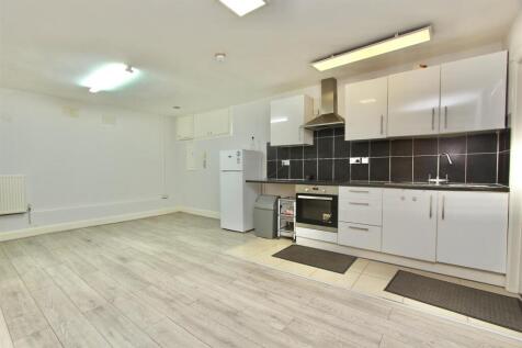 Stamford Hill, N16