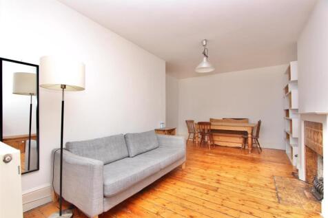Bedford Court, N16