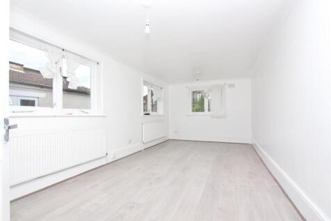 Dynevor Road, N16