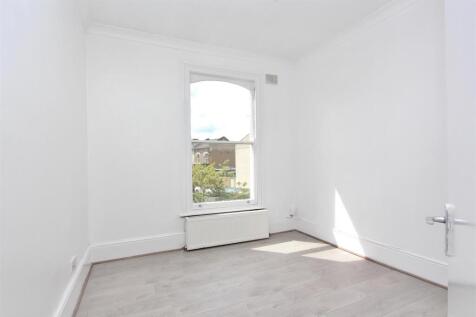 Dynevor Road, N16