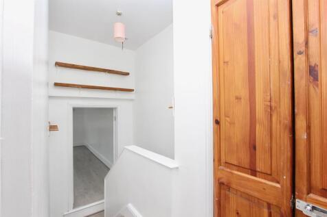 Dynevor Road, N16