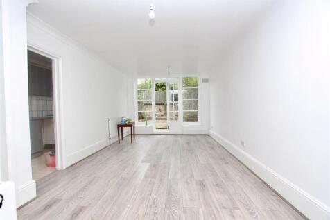 Dynevor Road, N16